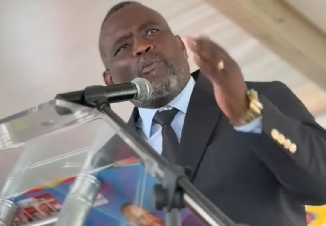 IMeya yaseZululand , uMB Khumalo, unxusa amasoka anike izintombi zawo imali